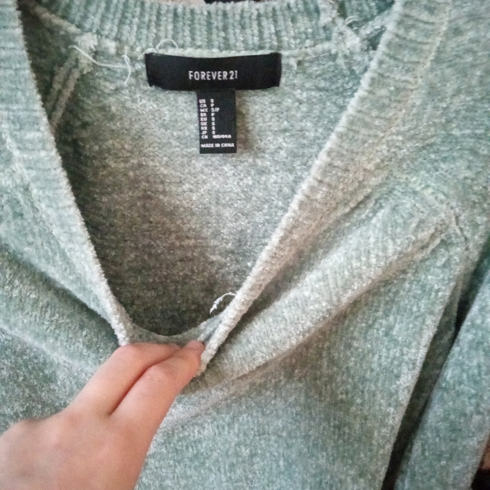 Seafoam cropped sweater by Forever 21 - Picture 3 of 5